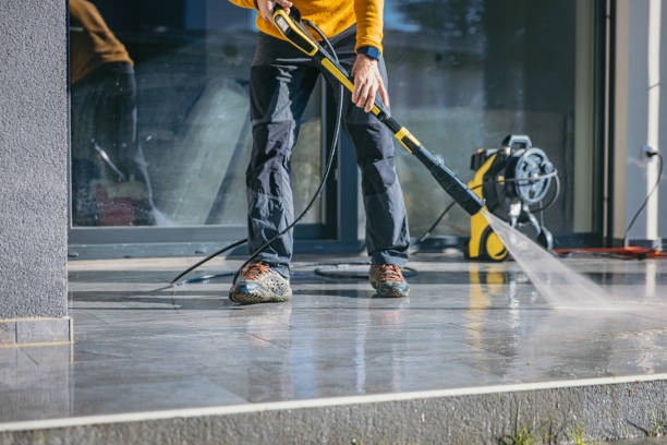 Best Garage Pressure Washing  in Knik Fairview, AK